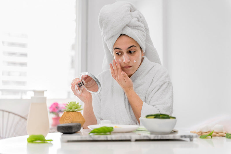 How to Choose the Right Skincare Products for Pakistan’s Changing Seasons